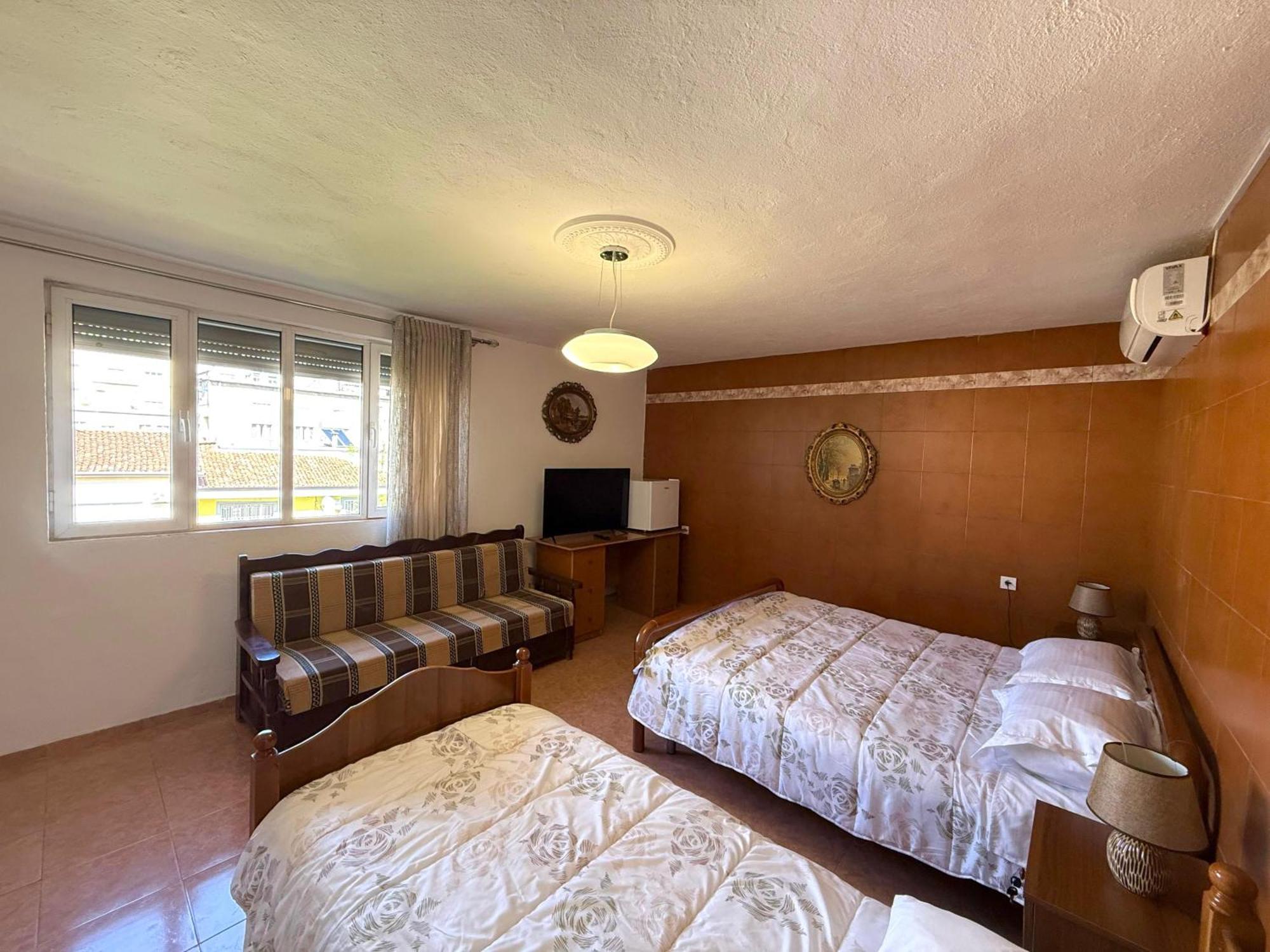 Shkodra Guest House 2 外观 照片